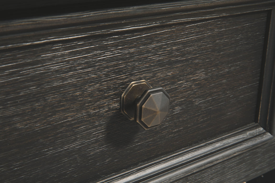 Tyler Creek - Rectangular End Table - Grayish Brown / Black