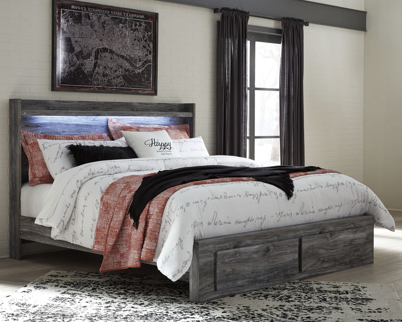 Baystorm - 5 Pc. - Chest, King Panel Bed with 2 Storage Drawers - Gray