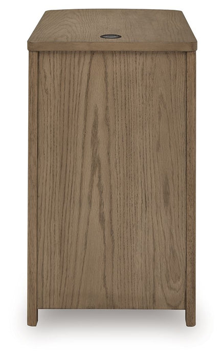 Camdill - Chair Side End Table