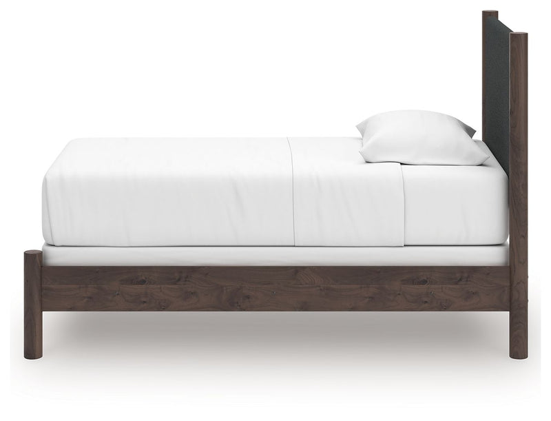 Pamytta - Upholstered Panel Bedroom Set