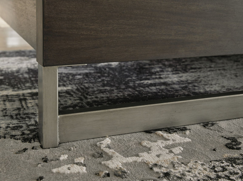 Arkenton - Panel Bed