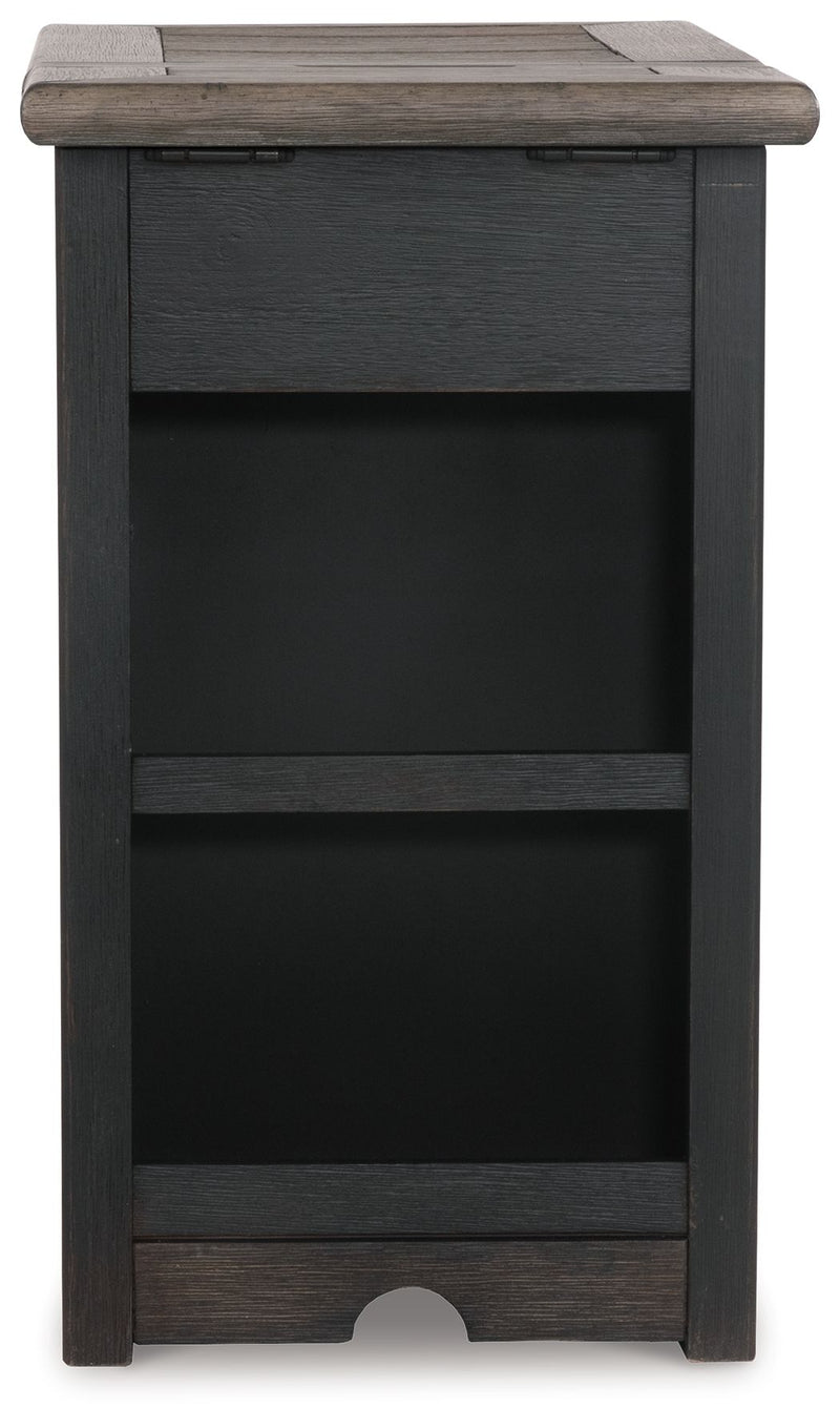 Tyler Creek - Chair Side End Table - Grayish Brown / Black