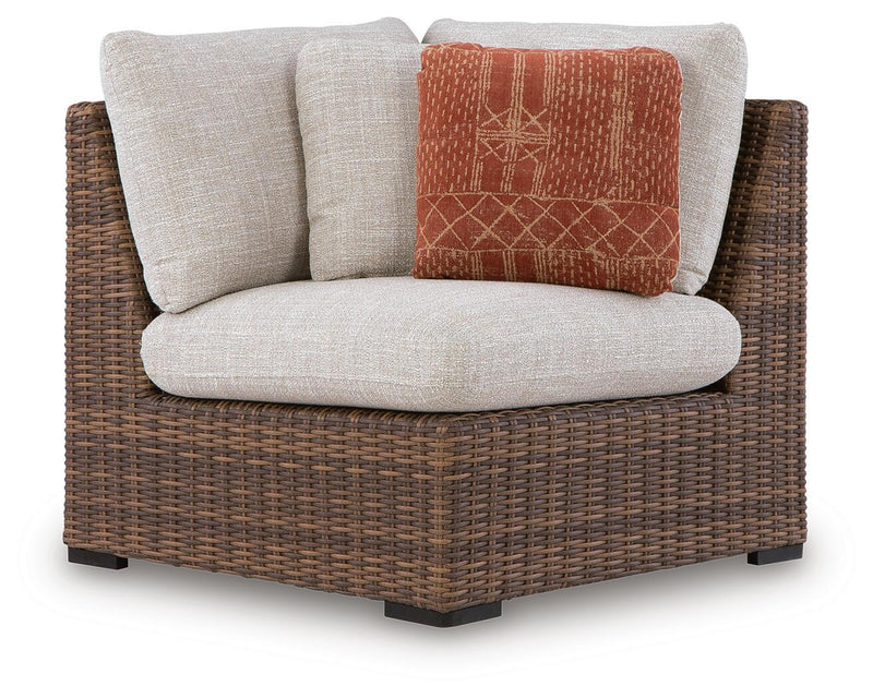 Dolan Creek - Corner With Cushion - Beige / Brown