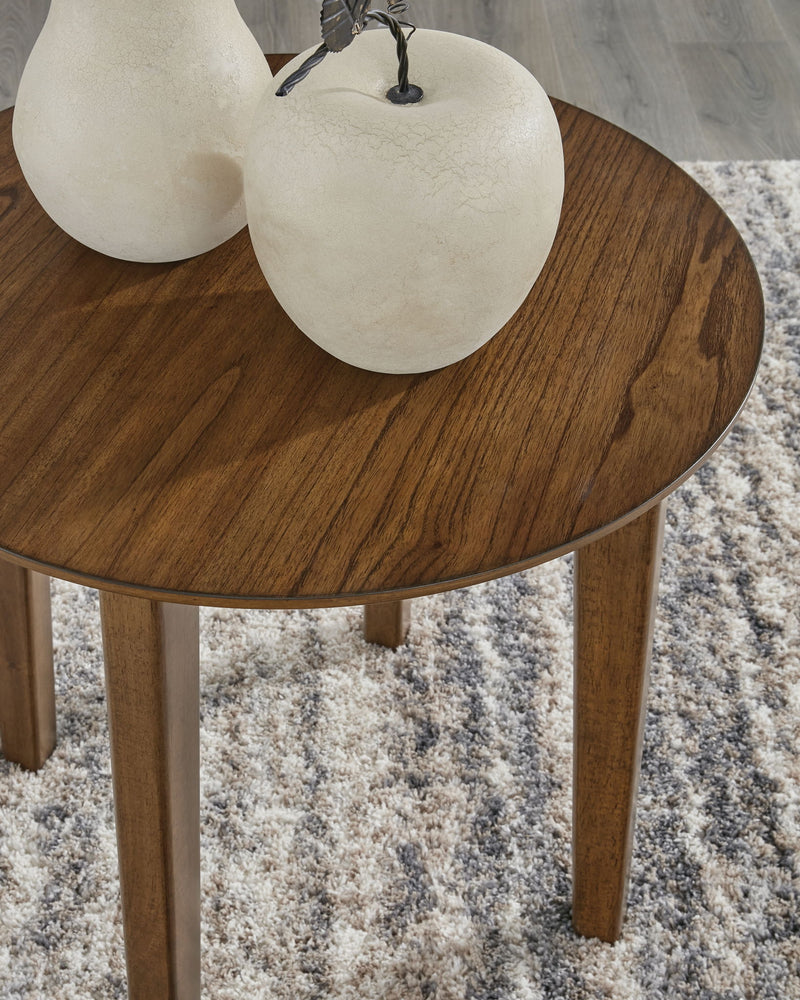 Gordonay - Occasional Table Set (Set of 3) - Brown