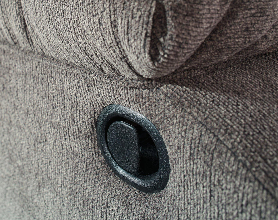 Tulen Recliner (C)