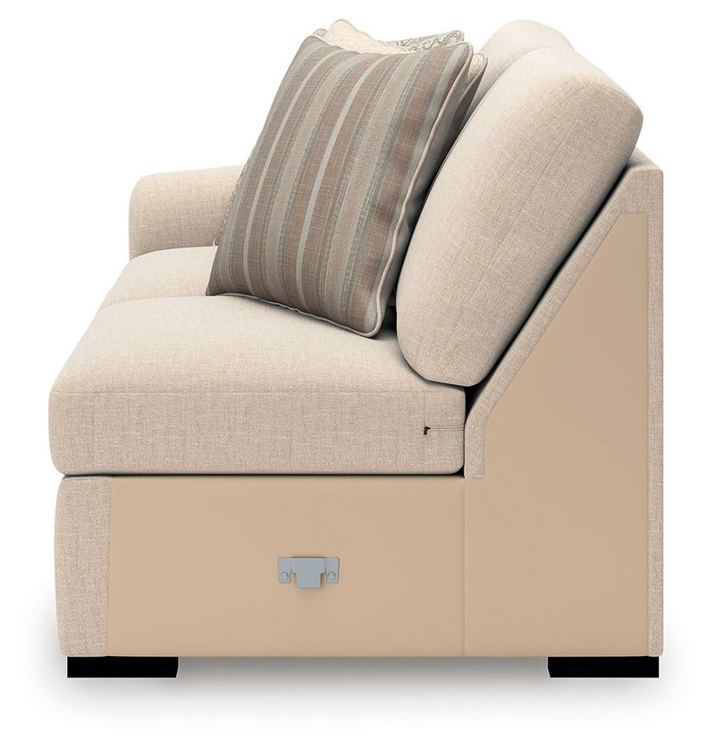 LadyMae - 4 Piece Sectional