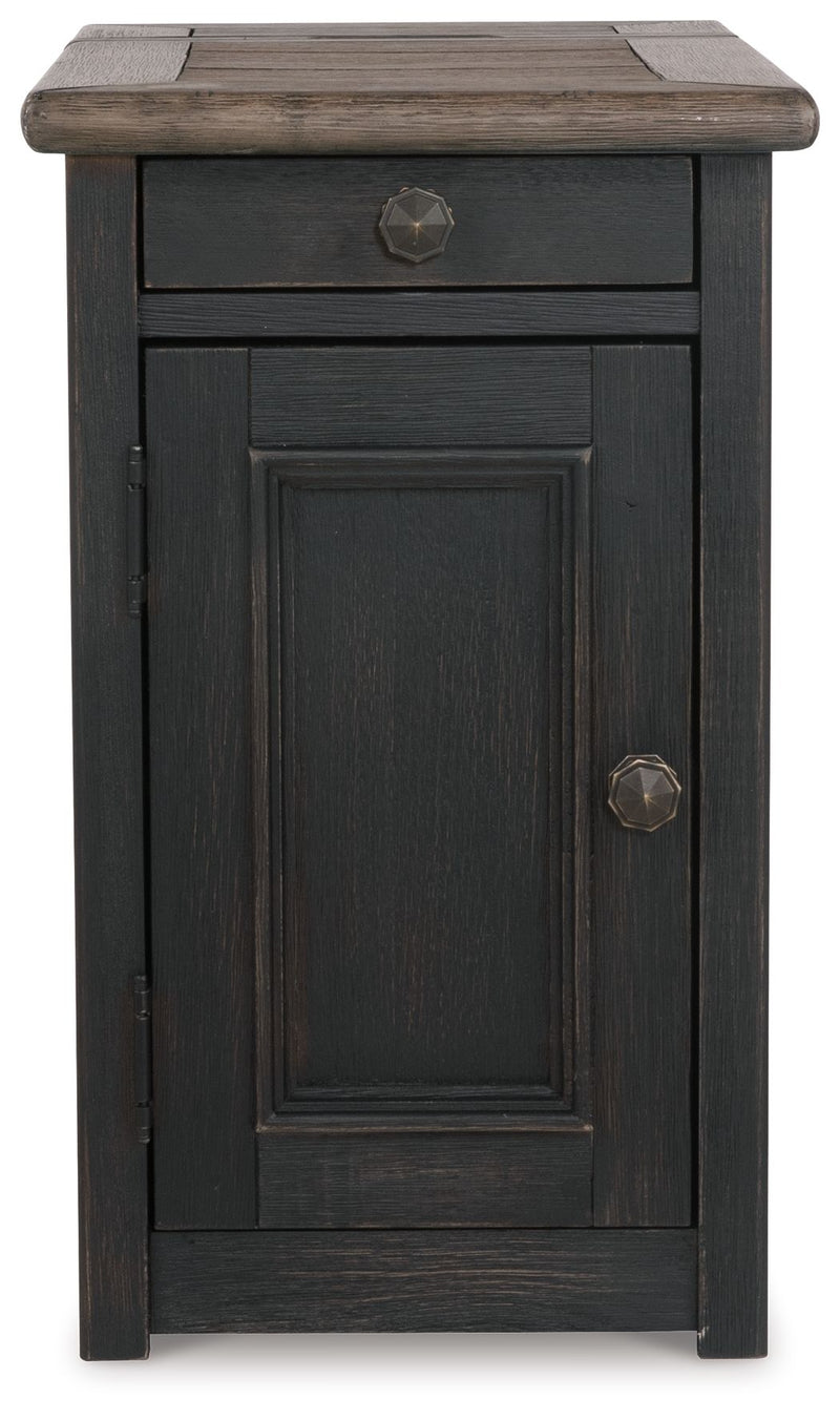 Tyler Creek - Chair Side End Table - Grayish Brown / Black