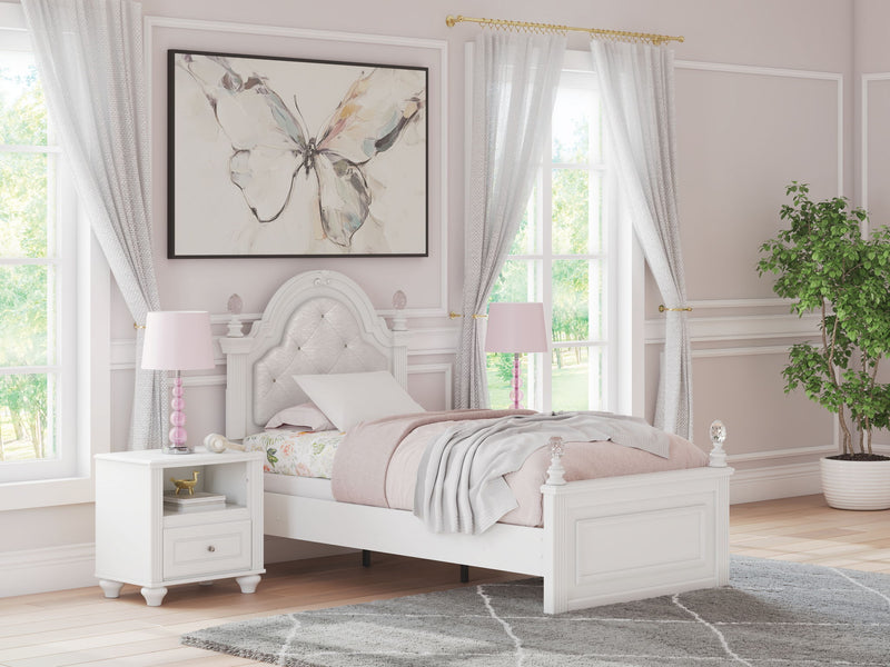 Kozlani - Upholstered Panel Bedroom Set
