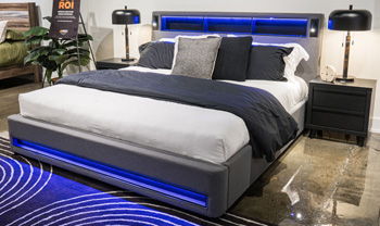 Verishaw - Queen Upholstered Headboard/Footboard/Roll Slats - Gray