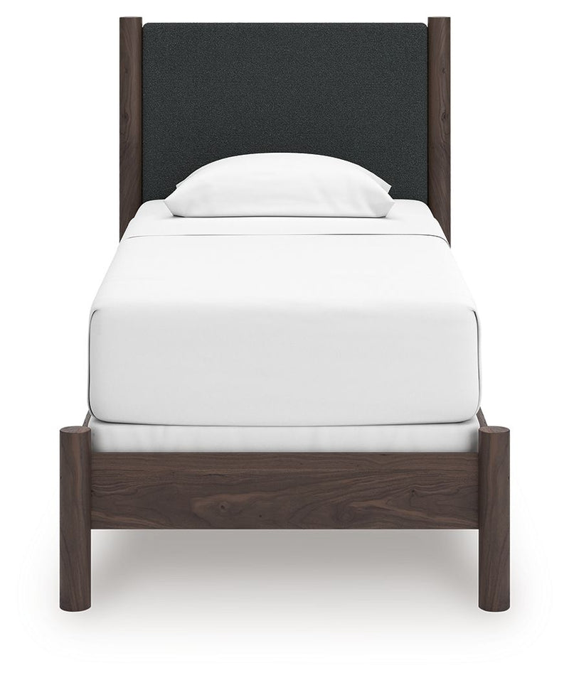 Pamytta - Upholstered Panel Bedroom Set